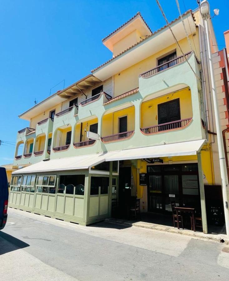 Albergo Perseo Portopalo Di Capo Passero Eksteriør bilde