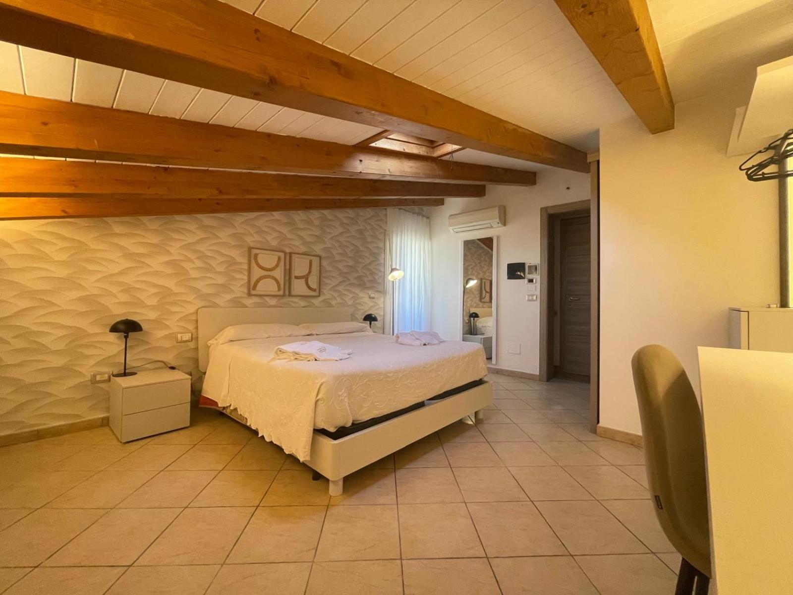Albergo Perseo Portopalo Di Capo Passero Eksteriør bilde